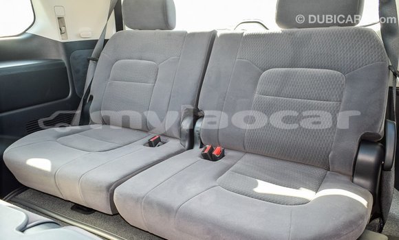 Buy Import Toyota Land Cruiser White Car in Import - Dubai in Attapeu Province Buy Import Toyota Land Cruiser White Car in Import - Dubai in Attapeu Province
