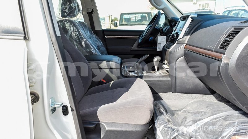 Big with watermark toyota land cruiser attapeu province import dubai 2146