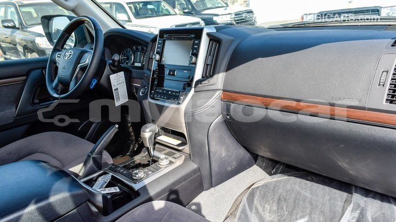 Big with watermark toyota land cruiser attapeu province import dubai 2146