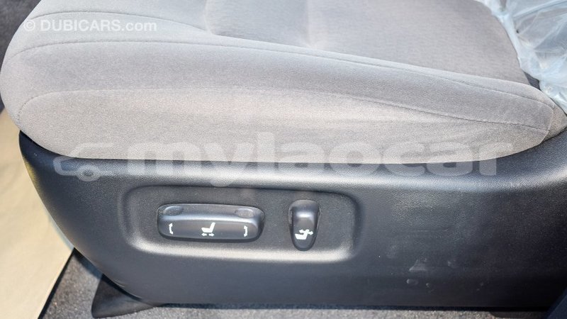 Big with watermark toyota land cruiser attapeu province import dubai 2146