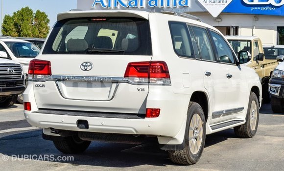 Buy Import Toyota Land Cruiser White Car in Import - Dubai in Attapeu Province Buy Import Toyota Land Cruiser White Car in Import - Dubai in Attapeu Province