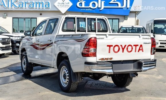 Buy Import Toyota Hilux White Car in Import - Dubai in Attapeu Province Buy Import Toyota Hilux White Car in Import - Dubai in Attapeu Province