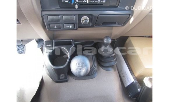 Buy Import Toyota Land Cruiser White Car in Import - Dubai in Attapeu Province Buy Import Toyota Land Cruiser White Car in Import - Dubai in Attapeu Province