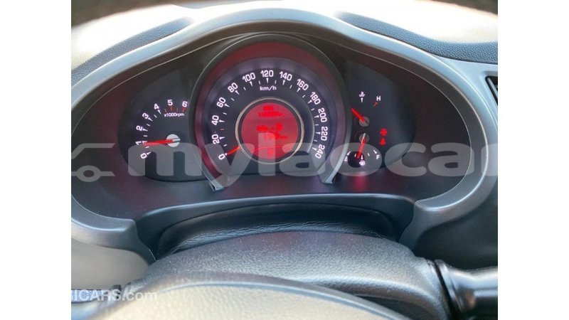 Big with watermark kia sportage attapeu province import dubai 2160