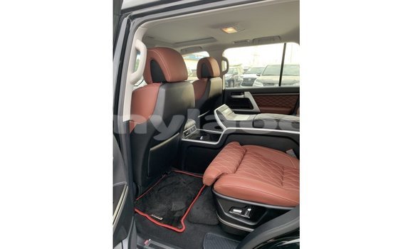 Buy Import Toyota Land Cruiser Black Car in Import - Dubai in Attapeu Province Buy Import Toyota Land Cruiser Black Car in Import - Dubai in Attapeu Province