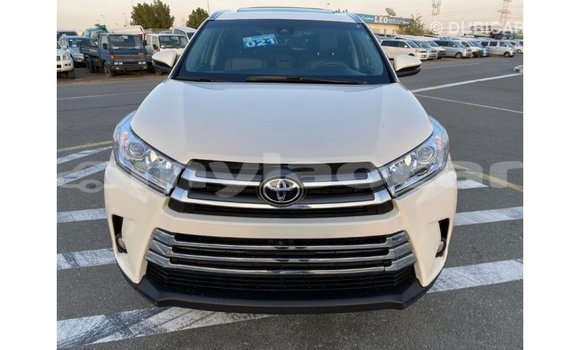 Buy Import Toyota Highlander White Car in Import - Dubai in Attapeu Province Buy Import Toyota Highlander White Car in Import - Dubai in Attapeu Province