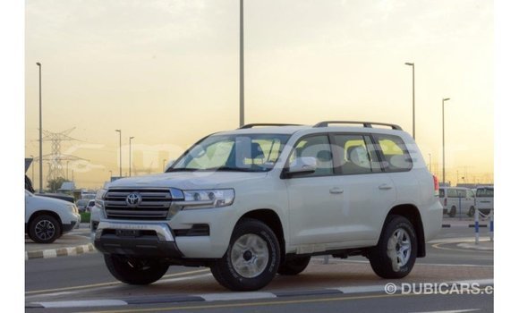 Buy Import Toyota Land Cruiser White Car in Import - Dubai in Attapeu Province Buy Import Toyota Land Cruiser White Car in Import - Dubai in Attapeu Province