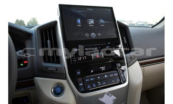 Buy Import Toyota Land Cruiser White Car in Import - Dubai in Attapeu Province Buy Import Toyota Land Cruiser White Car in Import - Dubai in Attapeu Province
