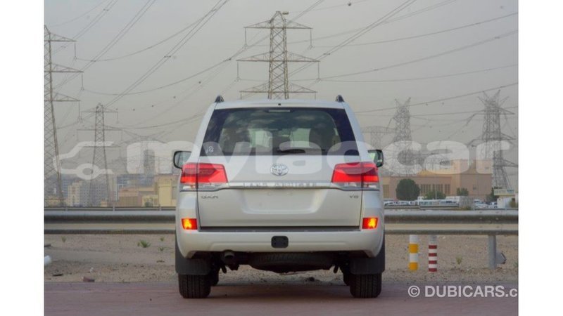 Big with watermark toyota land cruiser attapeu province import dubai 2184