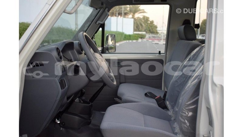 Big with watermark toyota land cruiser attapeu province import dubai 2185