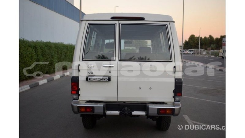 Big with watermark toyota land cruiser attapeu province import dubai 2185