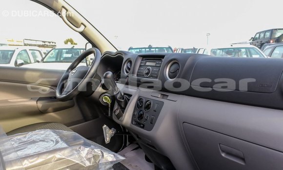 Buy Import Nissan Urvan White Car in Import - Dubai in Attapeu Province Buy Import Nissan Urvan White Car in Import - Dubai in Attapeu Province