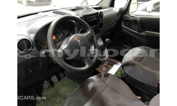 Buy Import Peugeot Partner White Car in Import - Dubai in Attapeu Province Buy Import Peugeot Partner White Car in Import - Dubai in Attapeu Province