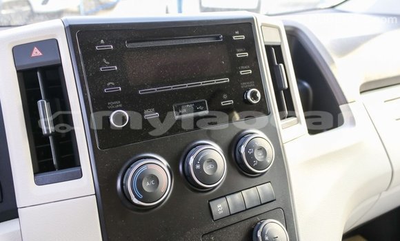 Buy Import Toyota Hiace White Car in Import - Dubai in Attapeu Province Buy Import Toyota Hiace White Car in Import - Dubai in Attapeu Province