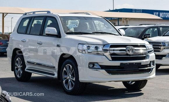 Buy Import Toyota Land Cruiser White Car in Import - Dubai in Attapeu Province Buy Import Toyota Land Cruiser White Car in Import - Dubai in Attapeu Province