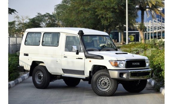 Buy Import Toyota Land Cruiser White Car in Import - Dubai in Attapeu Province Buy Import Toyota Land Cruiser White Car in Import - Dubai in Attapeu Province