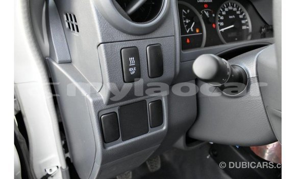 Buy Import Toyota Land Cruiser White Car in Import - Dubai in Attapeu Province Buy Import Toyota Land Cruiser White Car in Import - Dubai in Attapeu Province