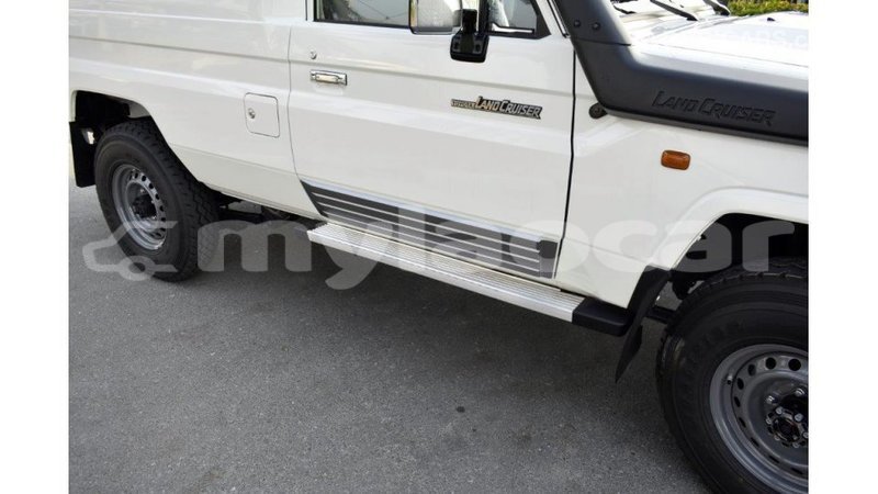 Big with watermark toyota land cruiser attapeu province import dubai 2200