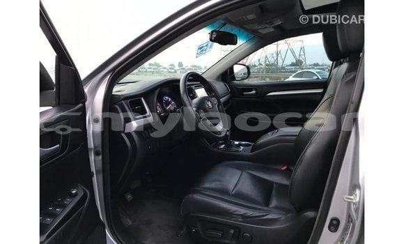 Buy Import Toyota Highlander Other Car in Import - Dubai in Attapeu Province Buy Import Toyota Highlander Other Car in Import - Dubai in Attapeu Province