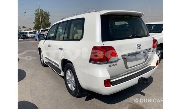 Buy Import Toyota Land Cruiser White Car in Import - Dubai in Attapeu Province Buy Import Toyota Land Cruiser White Car in Import - Dubai in Attapeu Province