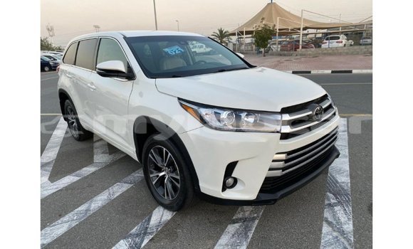 Buy Import Toyota Highlander White Car in Import - Dubai in Attapeu Province Buy Import Toyota Highlander White Car in Import - Dubai in Attapeu Province