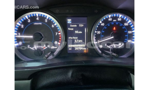 Buy Import Toyota Highlander White Car in Import - Dubai in Attapeu Province Buy Import Toyota Highlander White Car in Import - Dubai in Attapeu Province