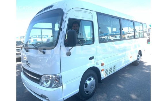 Buy Import Hyundai Accent White Car in Import - Dubai in Attapeu Province Buy Import Hyundai Accent White Car in Import - Dubai in Attapeu Province