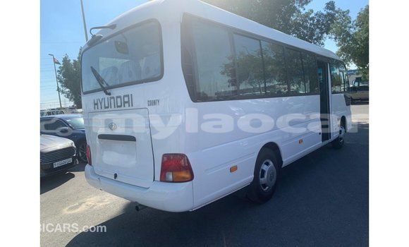 Buy Import Hyundai Accent White Car in Import - Dubai in Attapeu Province Buy Import Hyundai Accent White Car in Import - Dubai in Attapeu Province