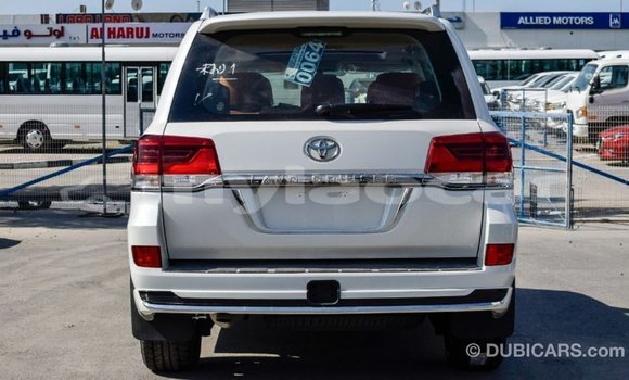 Buy Import Toyota Land Cruiser White Car in Import - Dubai in Attapeu Province Buy Import Toyota Land Cruiser White Car in Import - Dubai in Attapeu Province