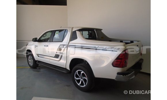 Buy Import Toyota Hilux White Car in Import - Dubai in Attapeu Province Buy Import Toyota Hilux White Car in Import - Dubai in Attapeu Province