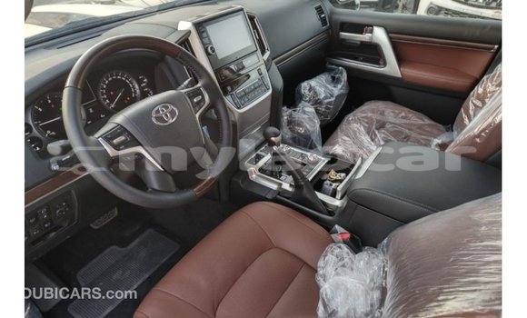 Buy Import Toyota Land Cruiser White Car in Import - Dubai in Attapeu Province Buy Import Toyota Land Cruiser White Car in Import - Dubai in Attapeu Province
