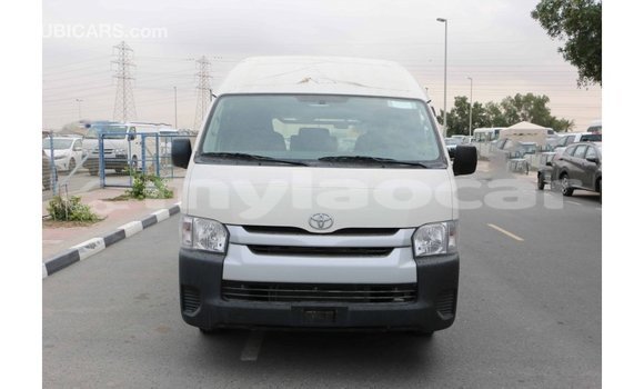 Buy Import Toyota Hiace White Car in Import - Dubai in Attapeu Province Buy Import Toyota Hiace White Car in Import - Dubai in Attapeu Province