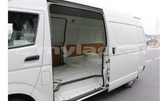 Buy Import Toyota Hiace White Car in Import - Dubai in Attapeu Province Buy Import Toyota Hiace White Car in Import - Dubai in Attapeu Province