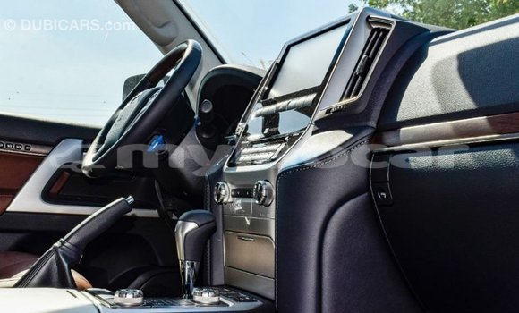 Buy Import Toyota Land Cruiser Black Car in Import - Dubai in Attapeu Province Buy Import Toyota Land Cruiser Black Car in Import - Dubai in Attapeu Province