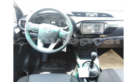 Buy Import Toyota Hilux White Car in Import - Dubai in Attapeu Province Buy Import Toyota Hilux White Car in Import - Dubai in Attapeu Province