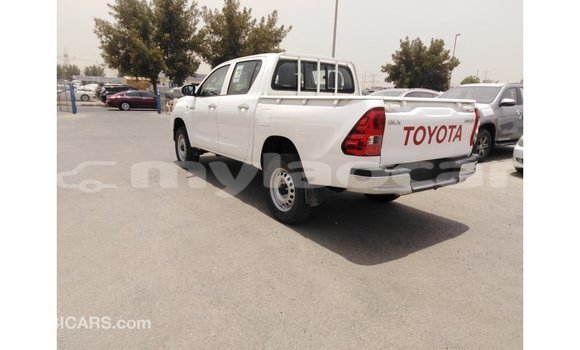 Buy Import Toyota Hilux White Car in Import - Dubai in Attapeu Province Buy Import Toyota Hilux White Car in Import - Dubai in Attapeu Province