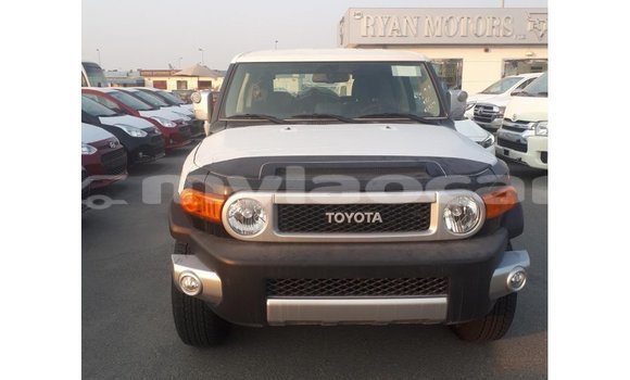 Buy Import Toyota FJ Cruiser Black Car in Import - Dubai in Attapeu Province Buy Import Toyota FJ Cruiser Black Car in Import - Dubai in Attapeu Province