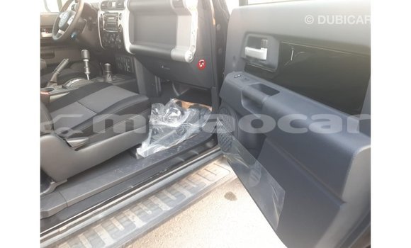 Buy Import Toyota FJ Cruiser Black Car in Import - Dubai in Attapeu Province Buy Import Toyota FJ Cruiser Black Car in Import - Dubai in Attapeu Province