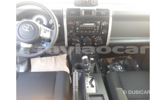 Buy Import Toyota FJ Cruiser Black Car in Import - Dubai in Attapeu Province Buy Import Toyota FJ Cruiser Black Car in Import - Dubai in Attapeu Province