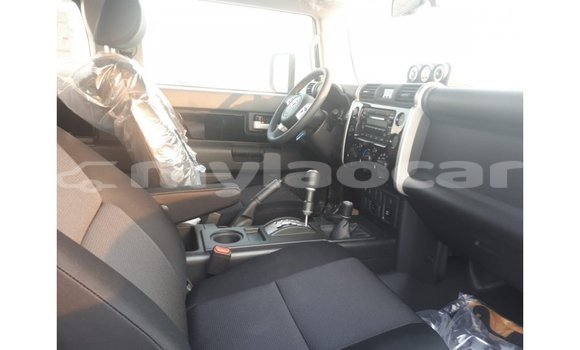Buy Import Toyota FJ Cruiser Black Car in Import - Dubai in Attapeu Province Buy Import Toyota FJ Cruiser Black Car in Import - Dubai in Attapeu Province