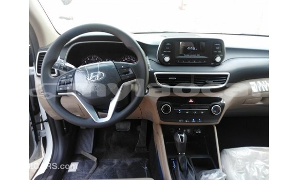 Buy Import Hyundai Tucson White Car in Import - Dubai in Attapeu Province Buy Import Hyundai Tucson White Car in Import - Dubai in Attapeu Province