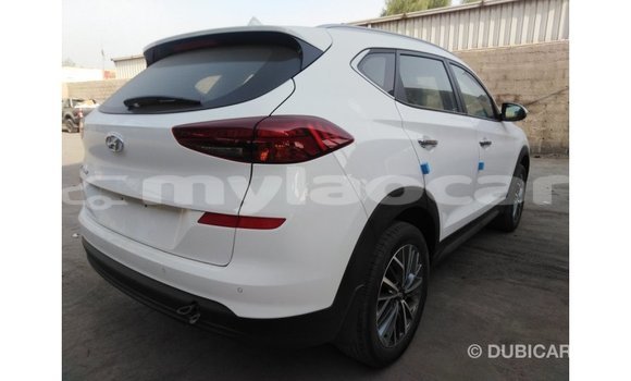 Buy Import Hyundai Tucson White Car in Import - Dubai in Attapeu Province Buy Import Hyundai Tucson White Car in Import - Dubai in Attapeu Province