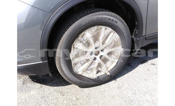 Buy Import Nissan Evalia Other Truck in Import - Dubai in Attapeu Province Buy Import Nissan Evalia Other Truck in Import - Dubai in Attapeu Province