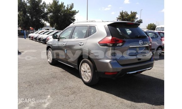 Buy Import Nissan Evalia Other Truck in Import - Dubai in Attapeu Province Buy Import Nissan Evalia Other Truck in Import - Dubai in Attapeu Province