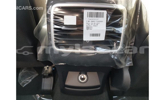 Buy Import Kia Sportage White Car in Import - Dubai in Attapeu Province Buy Import Kia Sportage White Car in Import - Dubai in Attapeu Province