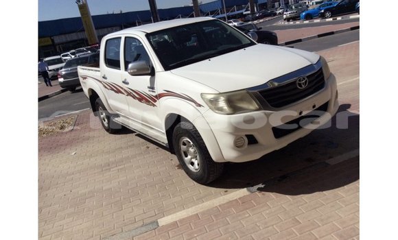 Buy Import Toyota Hilux White Car in Import - Dubai in Attapeu Province Buy Import Toyota Hilux White Car in Import - Dubai in Attapeu Province