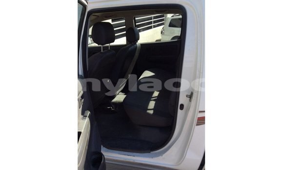 Buy Import Toyota Hilux White Car in Import - Dubai in Attapeu Province Buy Import Toyota Hilux White Car in Import - Dubai in Attapeu Province
