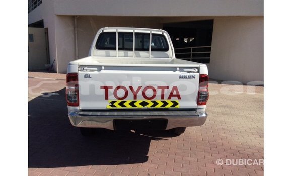 Buy Import Toyota Hilux White Car in Import - Dubai in Attapeu Province Buy Import Toyota Hilux White Car in Import - Dubai in Attapeu Province