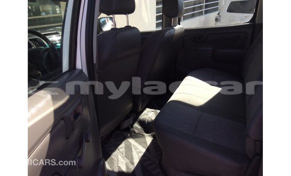 Buy Import Toyota Hilux White Car in Import - Dubai in Attapeu Province Buy Import Toyota Hilux White Car in Import - Dubai in Attapeu Province