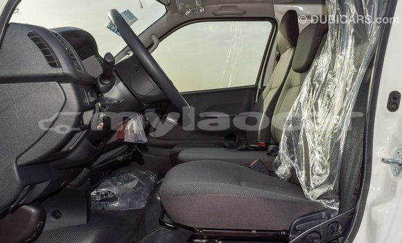 Buy Import Toyota Hiace White Car in Import - Dubai in Attapeu Province Buy Import Toyota Hiace White Car in Import - Dubai in Attapeu Province
